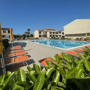Apartament With Swimming Pool , Caorle Włochy