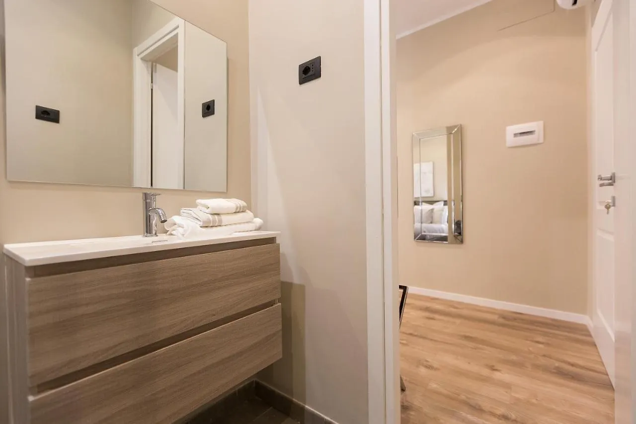 126 Gracchi Suites Řím Penzion
