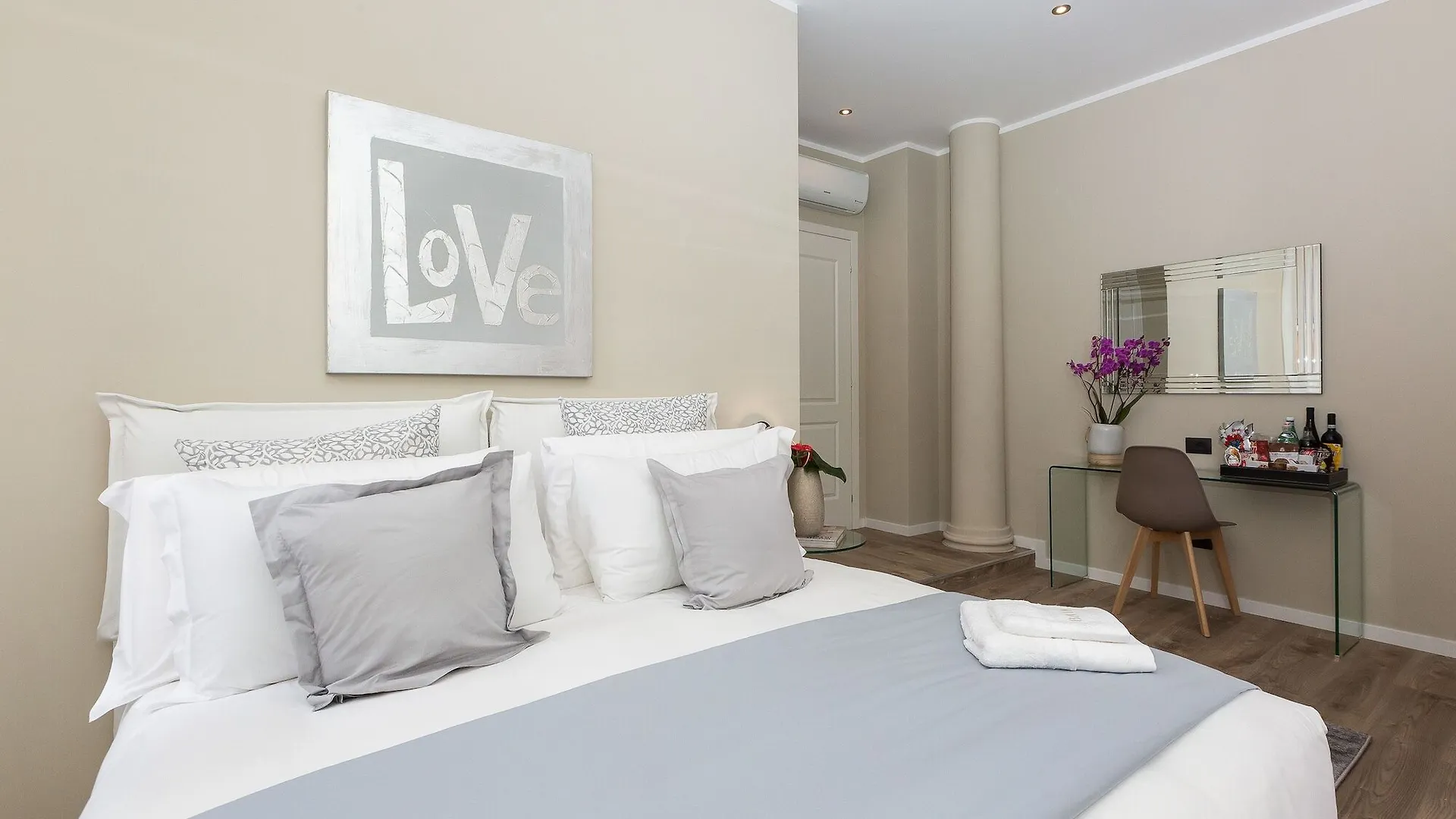 126 Gracchi Suites Řím Itálie